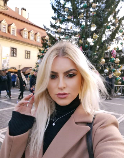 EVA EVA G.